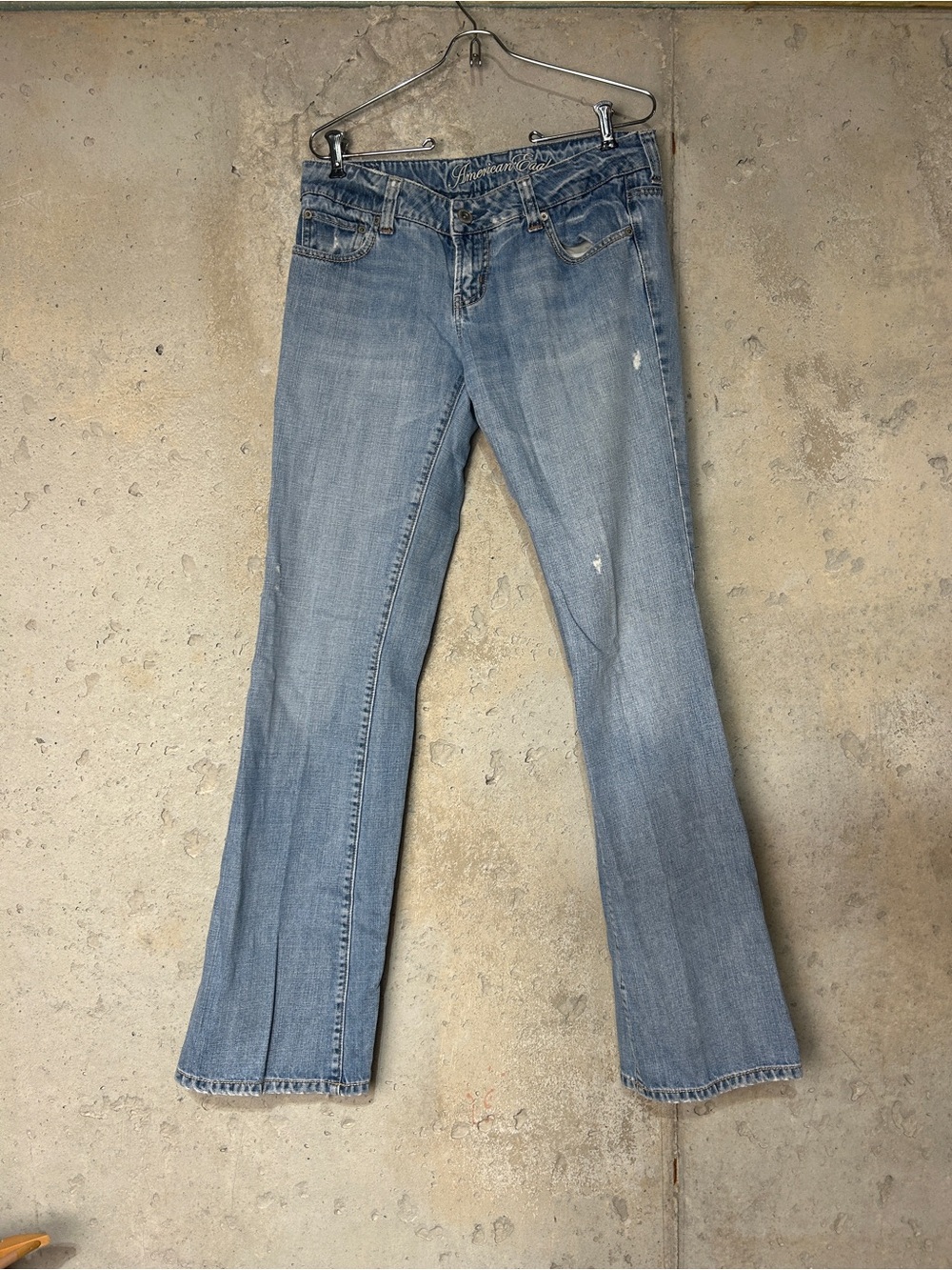 American eagle y2k favorite boyfriend jeans medium wash 6